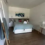 Golden Coast アパート *