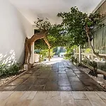 アパート Golden Coast