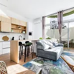 Golden Coast アパート ポルティマン