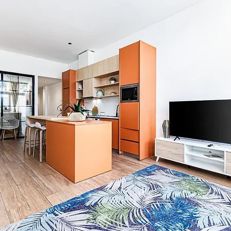 Golden Coast Appartement *