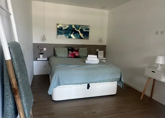 Golden Coast 아파트 *